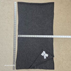 NWT Cashmere Knit Grey Scarf Auxiliary Aritzia Maine